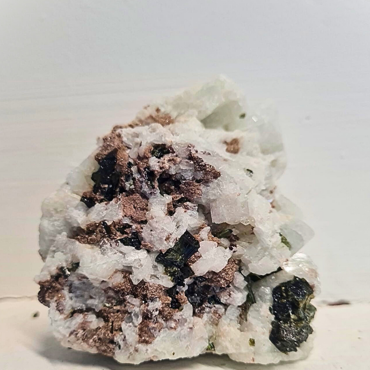 Tourmaline Verte Dans Quartz