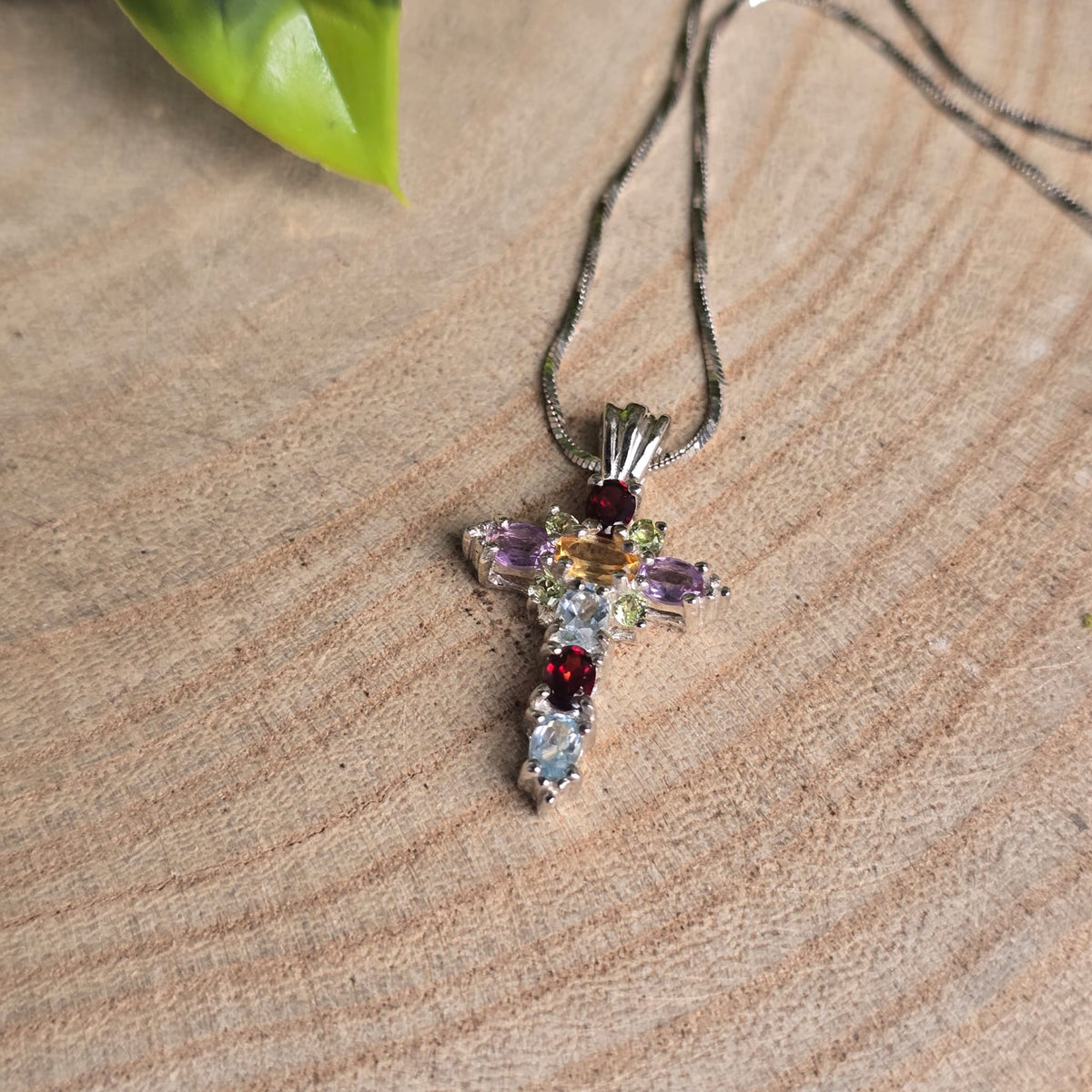Grenat, Citrine, Améthyste, Péridot & Topaze Bleue