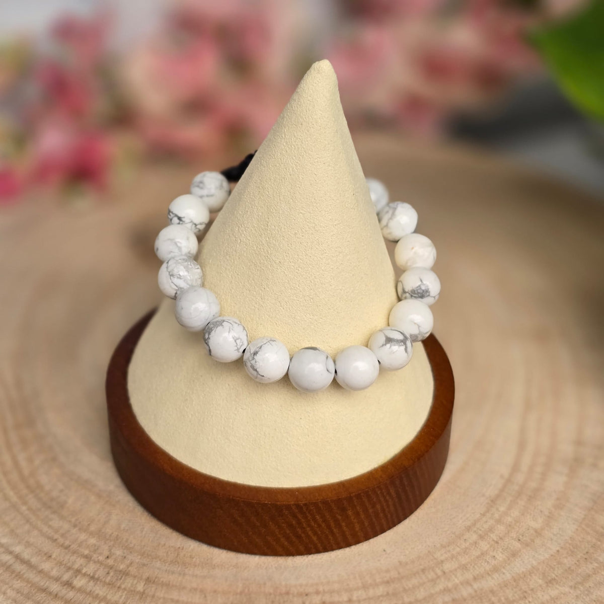 Howlite