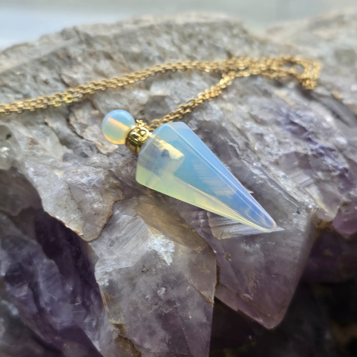 Fiole en Opaline
