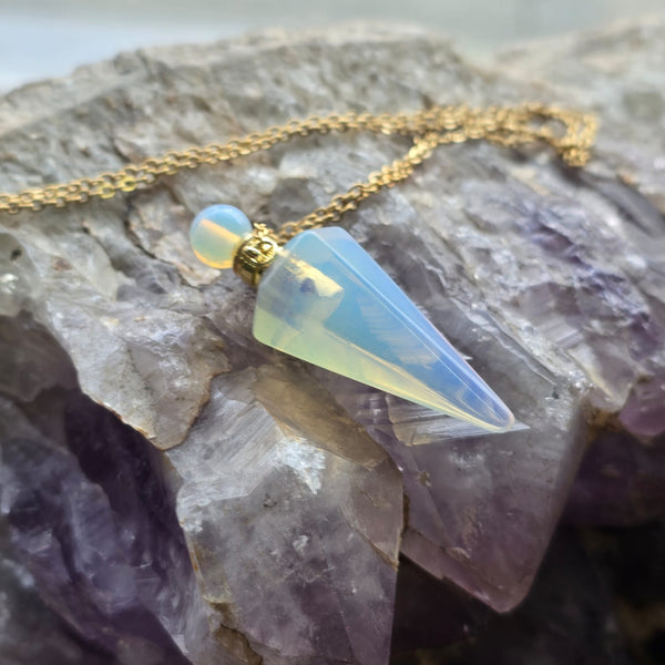 Fiole en Opaline